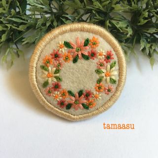 178.お花の刺繍ブローチ✴︎受注製作(コサージュ/ブローチ)