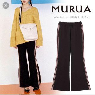 ムルーア(MURUA)のMURUA サイドラインフレアジャージ 新品(カジュアルパンツ)