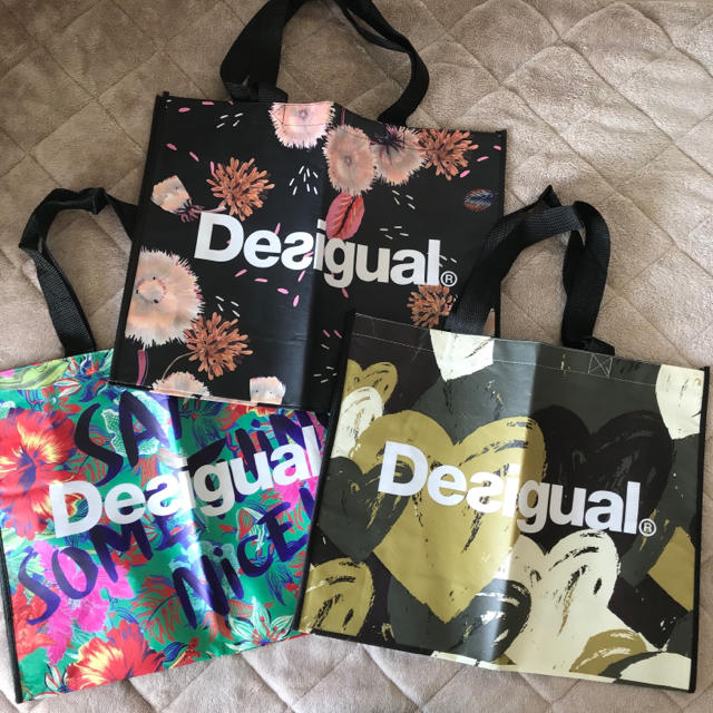 DESIGUAL(デシグアル)のDesigual バッグ ショップ袋 レディースのバッグ(トートバッグ)の商品写真