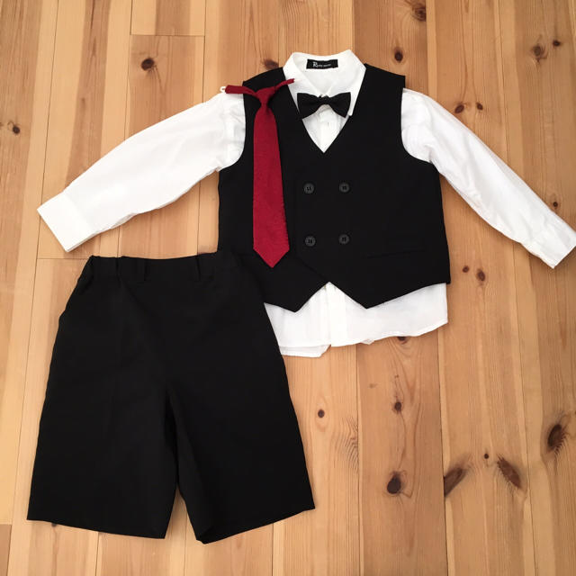 キッズ フォーマル 男の子 スーツ サイズ100 キッズ/ベビー/マタニティのキッズ服男の子用(90cm~)(ドレス/フォーマル)の商品写真