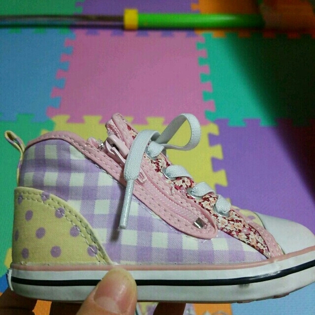 CONVERSE(コンバース)のさやか様専用 コンバーススニーカー☆ キッズ/ベビー/マタニティのキッズ靴/シューズ(15cm~)(その他)の商品写真