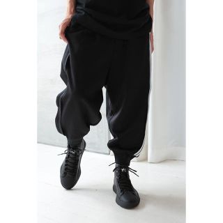 ワイスリー(Y-3)のY-3 3-STRIPES SELVEDGE MATTE TRACK PANTS(サルエルパンツ)