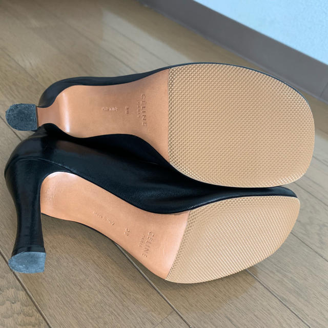 celine(セリーヌ)の【mon様専用】Celine glove bootie  セリーヌ ブーティー レディースの靴/シューズ(ブーティ)の商品写真