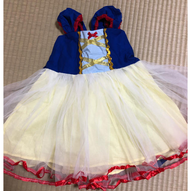 白雪姫 ドレス ワンピース キッズ/ベビー/マタニティのキッズ服女の子用(90cm~)(ドレス/フォーマル)の商品写真