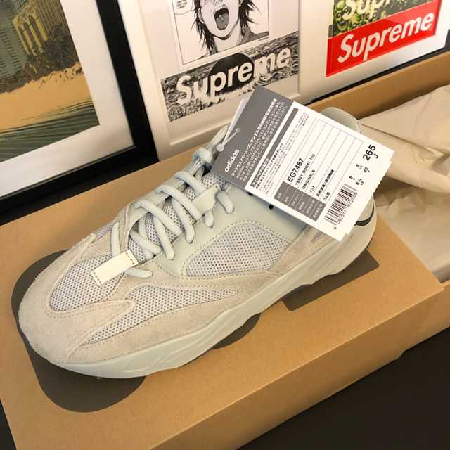 adidas(アディダス)のYEEZY BOOST 700 ソルト  サイズ26.5 メンズの靴/シューズ(スニーカー)の商品写真