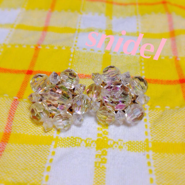 SNIDEL(スナイデル)のsnidel＊ビジューイヤリング レディースのアクセサリー(イヤリング)の商品写真