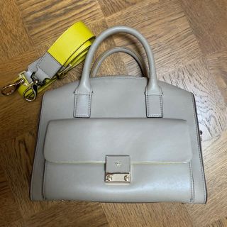 アニヤハインドマーチ(ANYA HINDMARCH)のアニヤハインドマーチ  カーカーバレル グレージュ(ハンドバッグ)