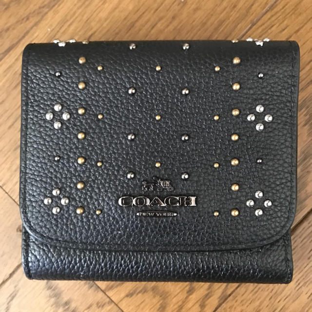 レディース★美品★ COACH(コーチ) スタッズ 折りたたみ財布