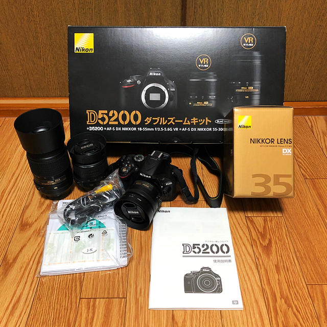 【Nikon】デジタル一眼レフ D5200 + 単焦点レンズ付