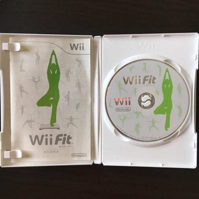 Wii(ウィー)のNintendo Wii Fit バランスWiiボードセット エンタメ/ホビーのゲームソフト/ゲーム機本体(家庭用ゲームソフト)の商品写真