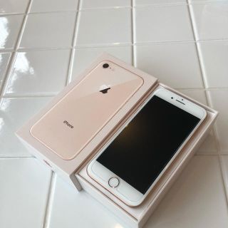 iPhone 8 au 64GB Gold simロック解除済み(スマートフォン本体)