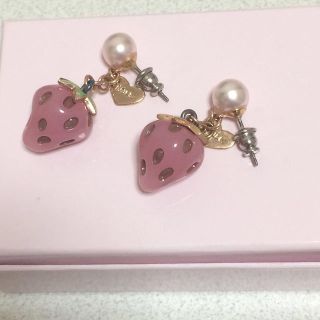 ミルク(MILK)のMILK イチゴ🍓ピアス(ピアス)