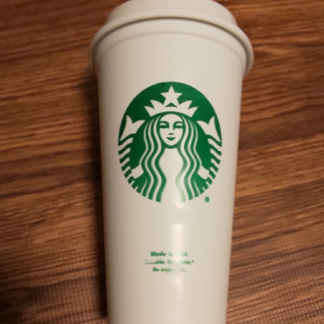 Starbucks Coffee(スターバックスコーヒー)のスターバックス リユーザブルカップ インテリア/住まい/日用品のキッチン/食器(タンブラー)の商品写真