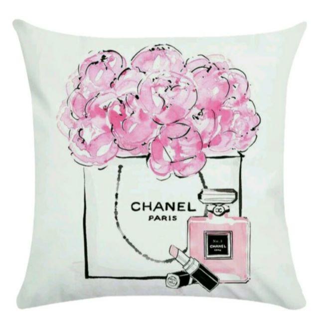 CHANEL(シャネル)の♡クッションカバー♡ インテリア/住まい/日用品のインテリア/住まい/日用品 その他(その他)の商品写真