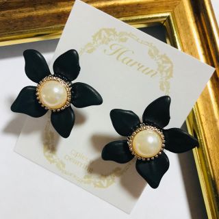 Harun♡お花ピアス♡イヤリング可(ピアス)