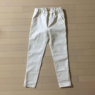 フェリシモ(FELISSIMO)のfelissimo white pant(クロップドパンツ)