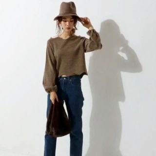 デミルクスビームス(Demi-Luxe BEAMS)のELIN エリン  スカラップブラウス 新品タグ付き ビームス(シャツ/ブラウス(長袖/七分))