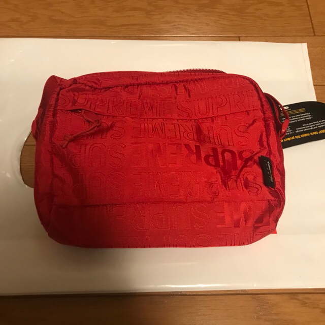 Supreme 19ss Shouder Bag red 1