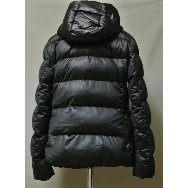 UNIQLO(ユニクロ)の美品 ユニクロ ダウン80％ 黒 ブラック ダウンジャケット レディースのジャケット/アウター(ダウンジャケット)の商品写真