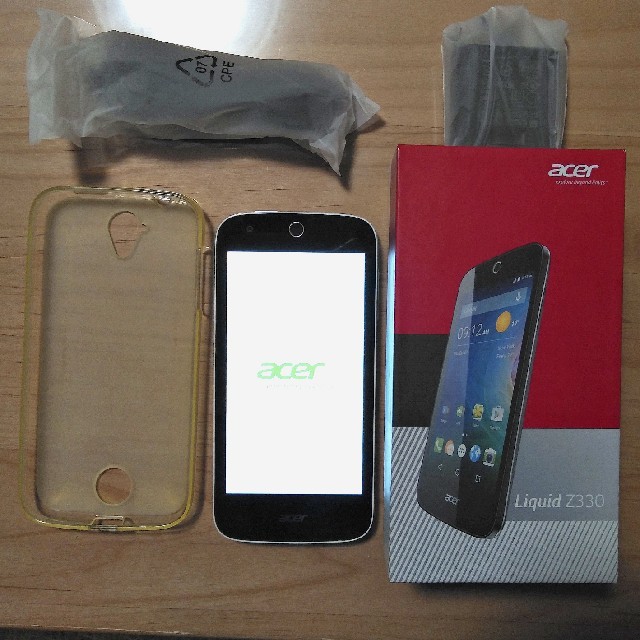 Acer(エイサー)のLiquid Z330 スマホ/家電/カメラのスマートフォン/携帯電話(スマートフォン本体)の商品写真