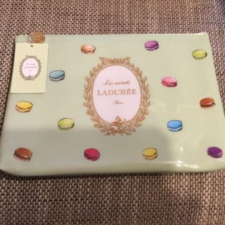 ラデュレ(LADUREE)のフラットポーチL(マカロン) ラデュレ   マークス MARK'S(ポーチ)