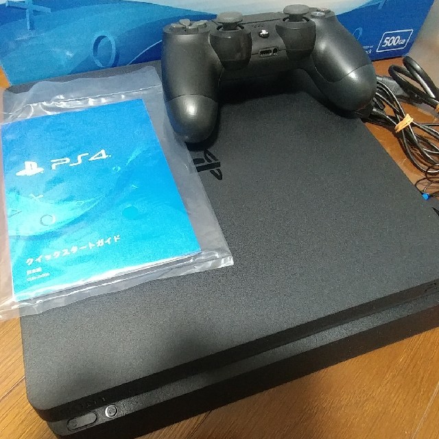 PS4 CUH-2100A B01 本体 1