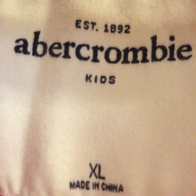 Abercrombie&Fitch(アバクロンビーアンドフィッチ)のA&Fカーディガン レディースのトップス(カーディガン)の商品写真