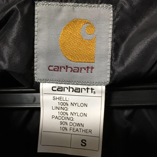 carhartt(カーハート)のたら様〜9/11取置Carhartt(カーハート)ダウンジャケット メンズ S メンズのジャケット/アウター(ダウンジャケット)の商品写真