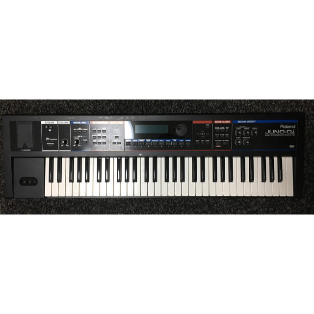 Roland(ローランド)のRoland JUNO Di 楽器の鍵盤楽器(キーボード/シンセサイザー)の商品写真