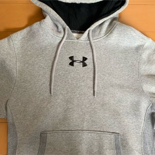 アンダーアーマー(UNDER ARMOUR)のunderarmourパーカー プルオーバー(パーカー)