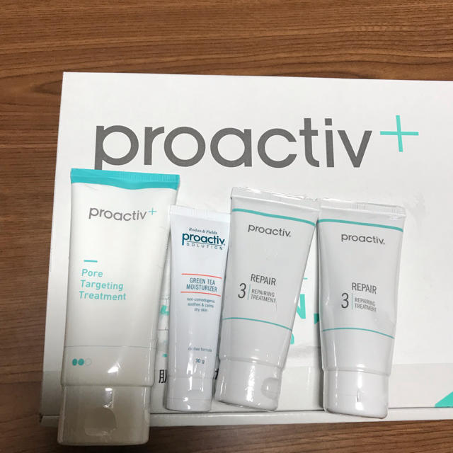 proactiv(プロアクティブ)の【新品 未使用】プロアクティブ 4本セット コスメ/美容のスキンケア/基礎化粧品(その他)の商品写真