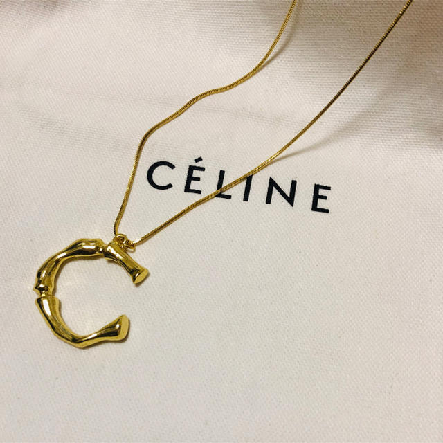 【celine】セリーヌ　イニシャルネックレス　アルファベット