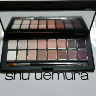 シュウウエムラ(shu uemura)のshu uemura シュウパレット　ブラッシング ベージュ(アイシャドウ)