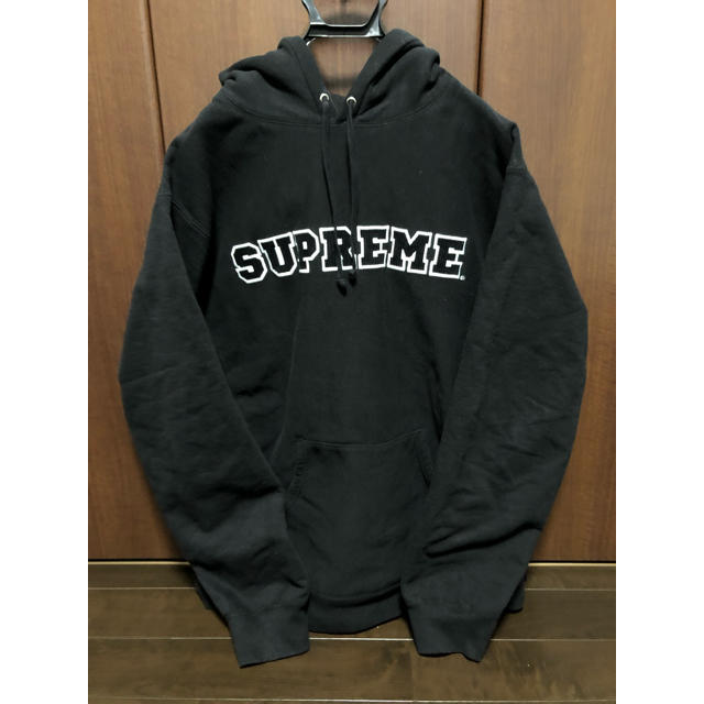 supreme パーカー