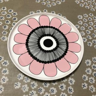 マリメッコ(marimekko)のレア品☆マリメッコ ケスティトプレート ピンク(食器)