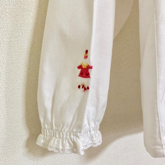 CROWN BANBY(クラウンバンビ)の高島屋購入 クラウンバンビ 刺繍 白 シャツ ブラウス 入学式 卒園式 キッズ/ベビー/マタニティのキッズ服女の子用(90cm~)(ブラウス)の商品写真