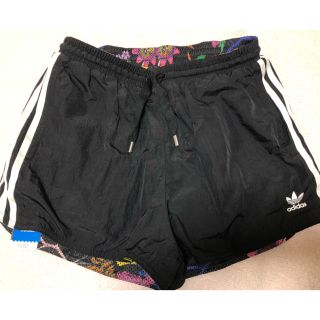 アディダス(adidas)のadidas OT リバーシブル 花柄 メッシュ ショートパンツ(ショートパンツ)