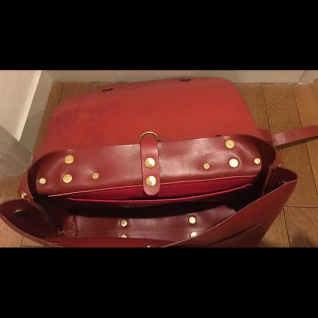 HERZ レッド ショルダーバッグ vialuz.com.br