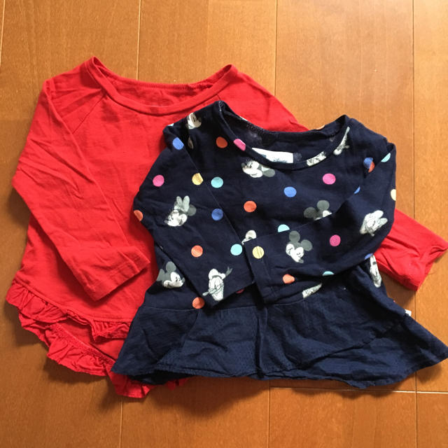 GAP(ギャップ)の子供服 女の子 80サイズ GAP 長袖 2点セット キッズ/ベビー/マタニティのベビー服(~85cm)(シャツ/カットソー)の商品写真