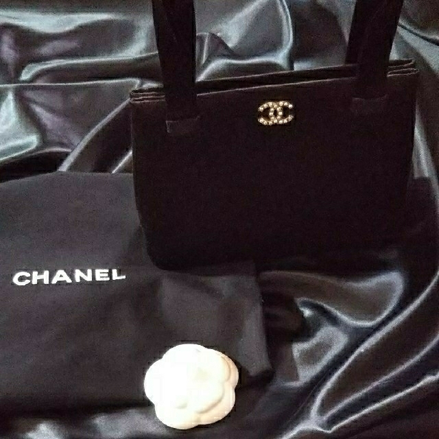 CHANEL(シャネル)のCHANEL  パーティーバッグ  ミニ レディースのバッグ(ハンドバッグ)の商品写真