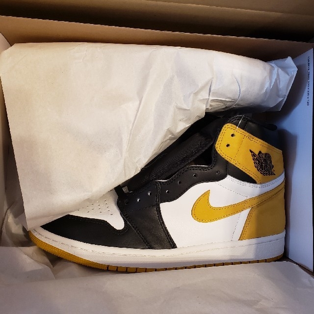 NIKE(ナイキ)の新品未使用　AIR JORDAN 1 yellow ohcr 28 us10 メンズの靴/シューズ(スニーカー)の商品写真