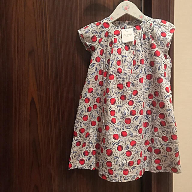 Bonpoint(ボンポワン)のボンポワン 2019SS lelia チェリー柄ドレス 3ans キッズ/ベビー/マタニティのキッズ服女の子用(90cm~)(ワンピース)の商品写真