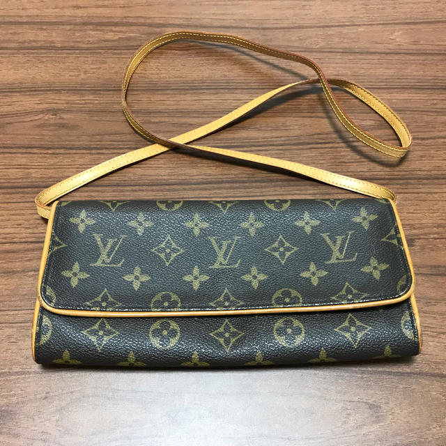 LOUIS VUITTON(ルイヴィトン)のルイヴィトン モノグラム ショルダーバッグ ポシェットツイン レディースのバッグ(ショルダーバッグ)の商品写真