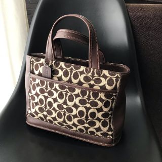 コーチ(COACH)の専用出品 COACH   シグネチャー ハンドバッグ  ブラウン(ハンドバッグ)