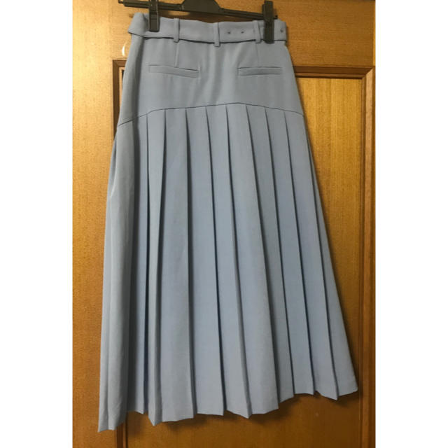 Ameri VINTAGE(アメリヴィンテージ)のBACK PLEATS SKIRT  レディースのスカート(ひざ丈スカート)の商品写真