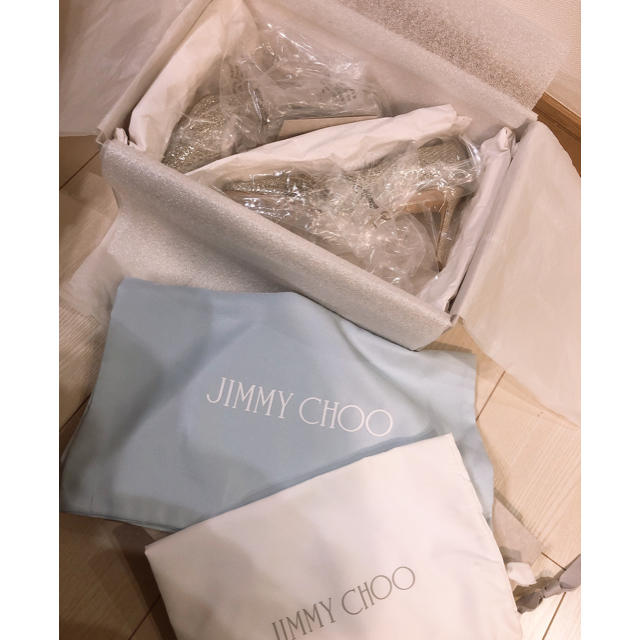 JIMMY CHOO(ジミーチュウ)の★超美品！jimmy choo★グリッターパンプス  21.5cm レディースの靴/シューズ(ハイヒール/パンプス)の商品写真