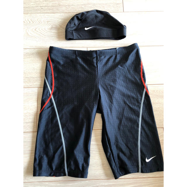 NIKE(ナイキ)の本日限定値下！ NIKE フィットネス水着 2点セット メンズの水着/浴衣(水着)の商品写真