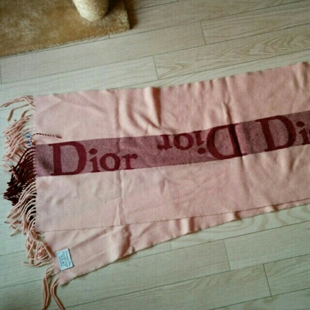 Christian Dior(クリスチャンディオール)の15日まで御値下げ 送料込♡Dior マフラー レディースのファッション小物(マフラー/ショール)の商品写真