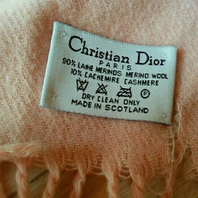 Christian Dior(クリスチャンディオール)の15日まで御値下げ 送料込♡Dior マフラー レディースのファッション小物(マフラー/ショール)の商品写真