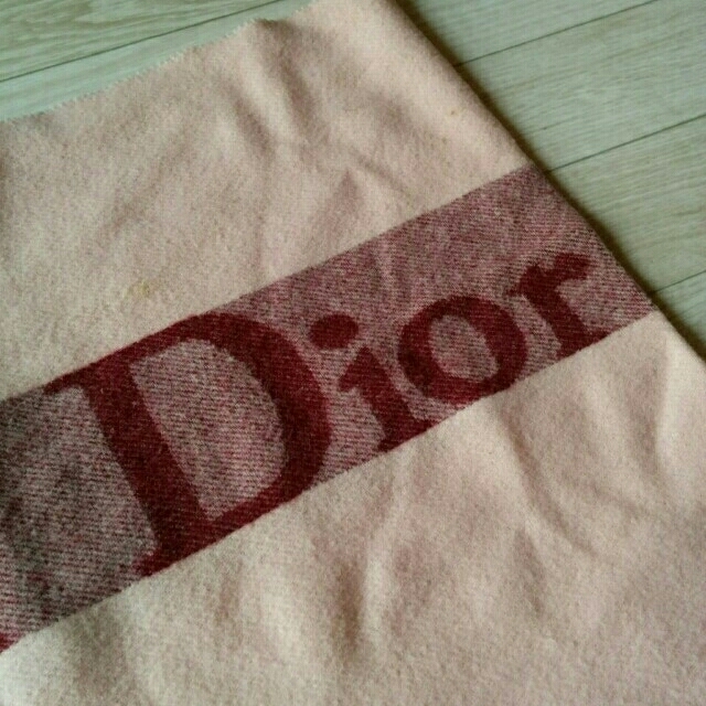 Christian Dior(クリスチャンディオール)の15日まで御値下げ 送料込♡Dior マフラー レディースのファッション小物(マフラー/ショール)の商品写真